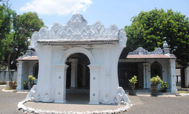 Keraton Kasepuhan Cirebon