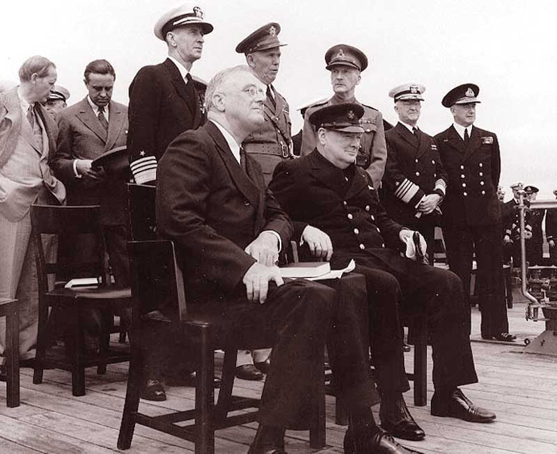 Isi pokok Atlantic Charter | Isi pokok Atlantic Charter Foto Presiden AS Franklin D. Roosevelt dan PM Inggris Winston Churchill