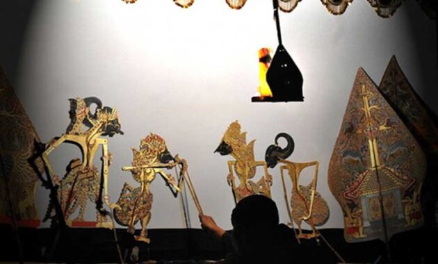 Pertunjukan wayang kulit