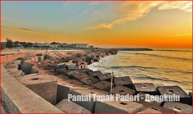 Pantai Tapak Paderi