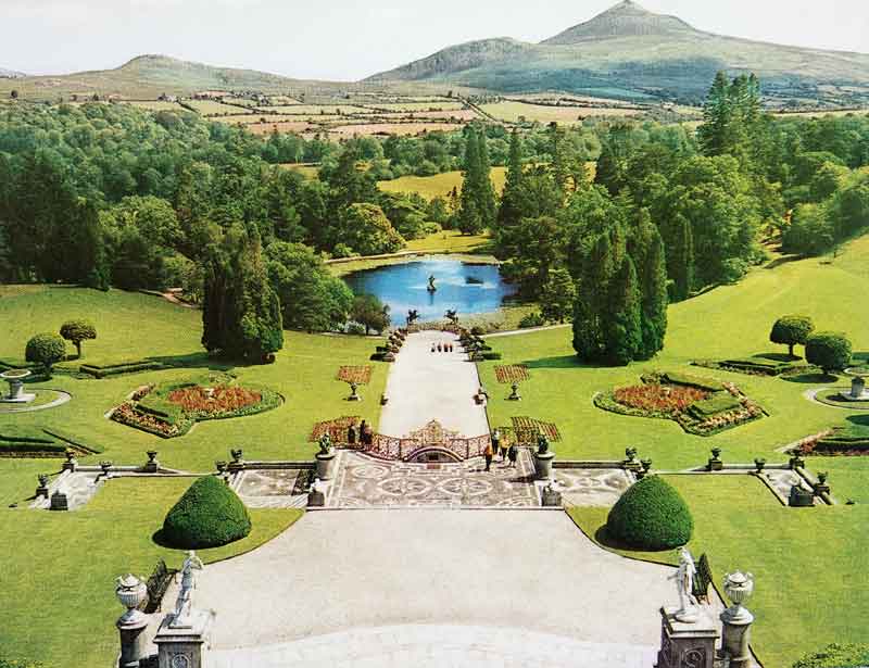 Taman di Powerscourt di Wicklo, Irlandia