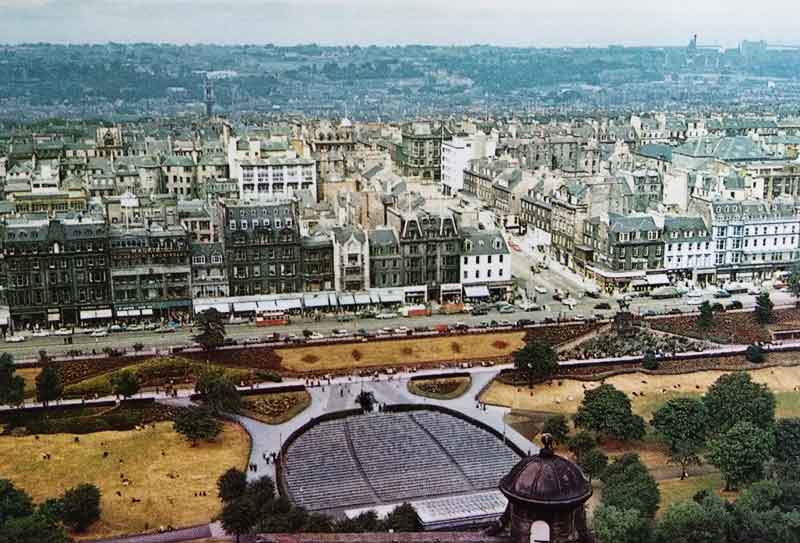 Ibu Kota Skotlandia dari atas Kaste; Edinburgh