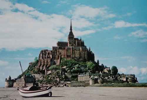 Puncak Mont Saint Michel