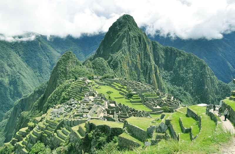 Andes jajaran gunung Amerika Selatan terpanjang di dunia