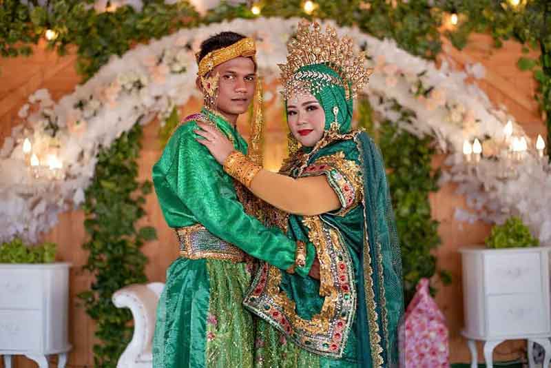 kebaya Pengantin Muslimah Modern yang Syar'i