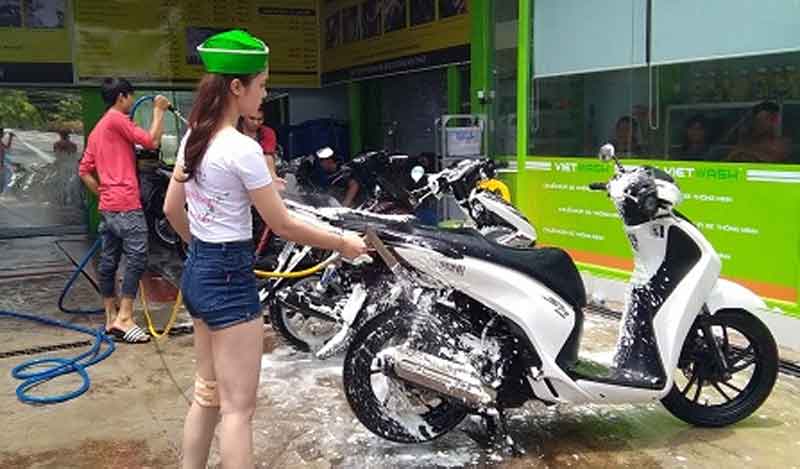 Usaha Cuci Motor