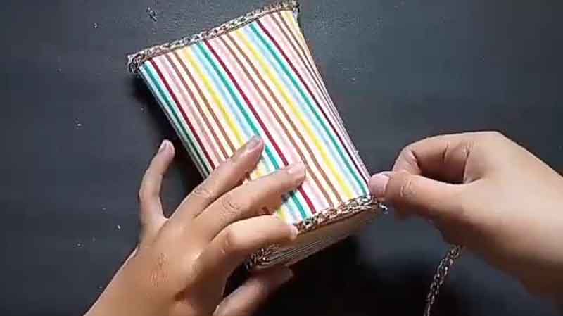 Dompet Dari Botol Bekas