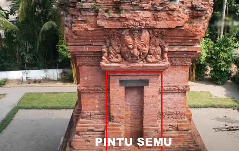 Pintu semu candi kalicilik